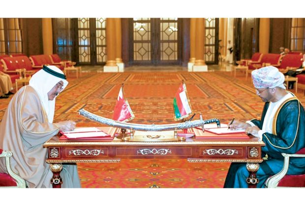 مملكة البحرين وسلطنة عُمان يوقّعان على مذكرة تفاهم