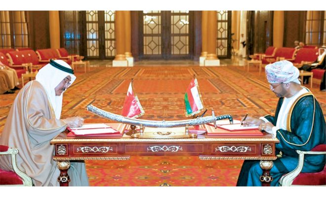 مملكة البحرين وسلطنة عُمان يوقّعان على مذكرة تفاهم